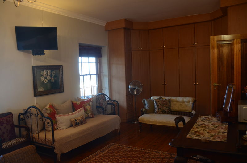 New Stone Manor Accommodation - Room 1